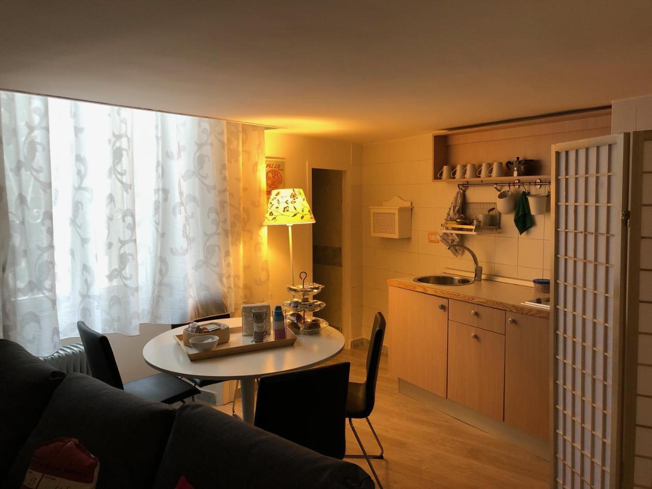 나폴리 Casa Di Erminia B&B 외부 사진